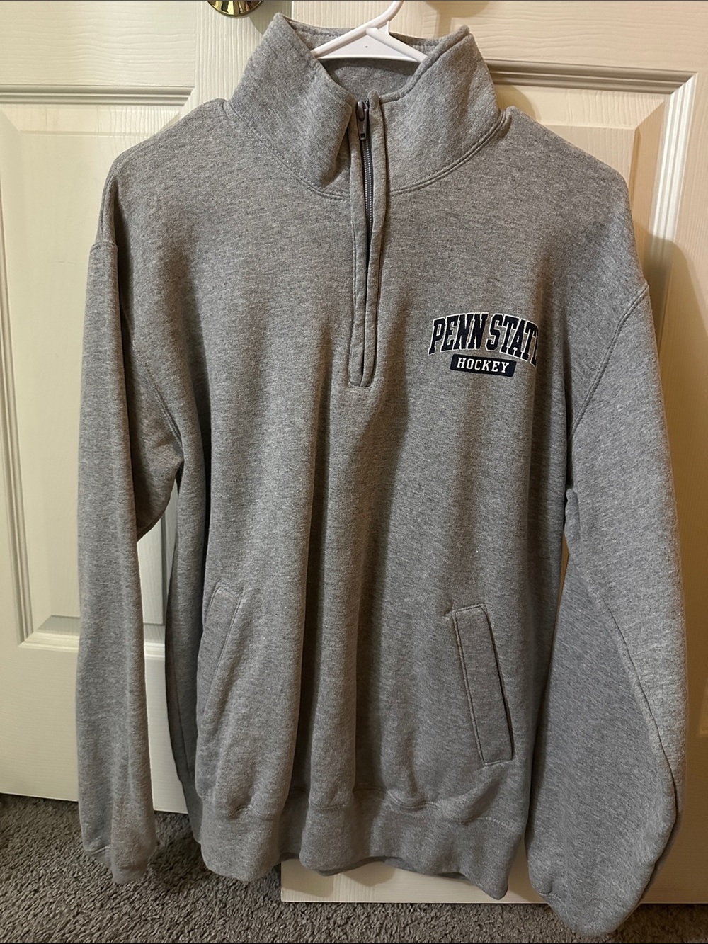 Hockey Men's Gray Quarter-Zip Pullover